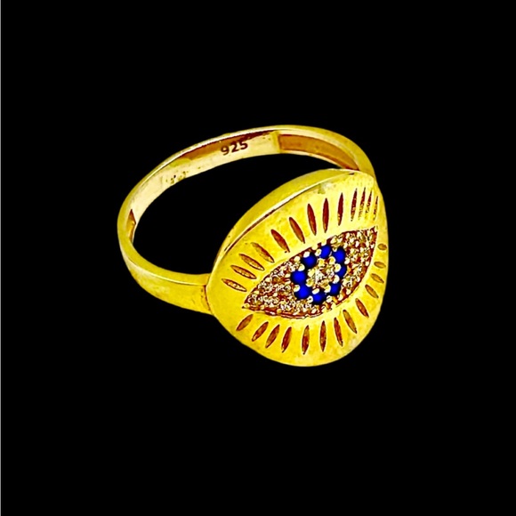 Layla Ring! - Picture 2 of 11